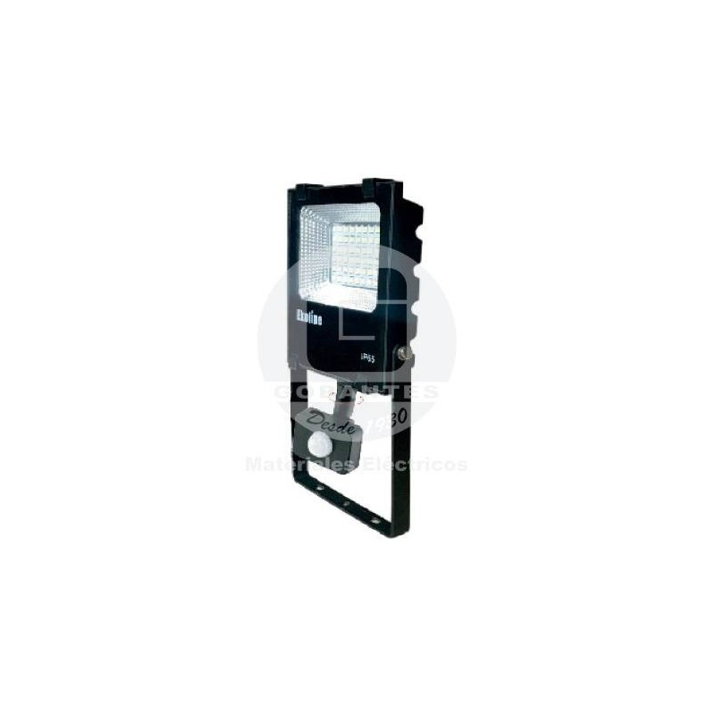 Proyector de Area LED Ekoled C/Sensor 30W Luz Fría Ekoline