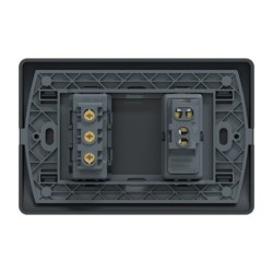 Placa Genesis Armada C/Interruptor 9/12 + Tomacorriente 10A 250V - Black